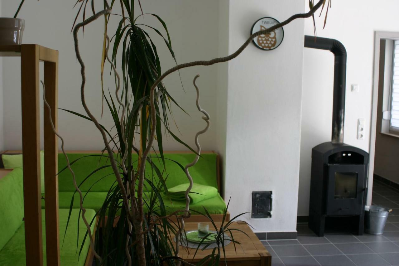 Ferienwohnung Mit Herz Fuer Tiere Kaufbeuren Bagian luar foto